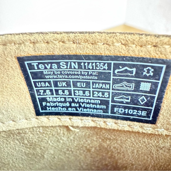 NEW TEVA ROWENA Buckle Brown Leather Boot Women’s Size 7.5